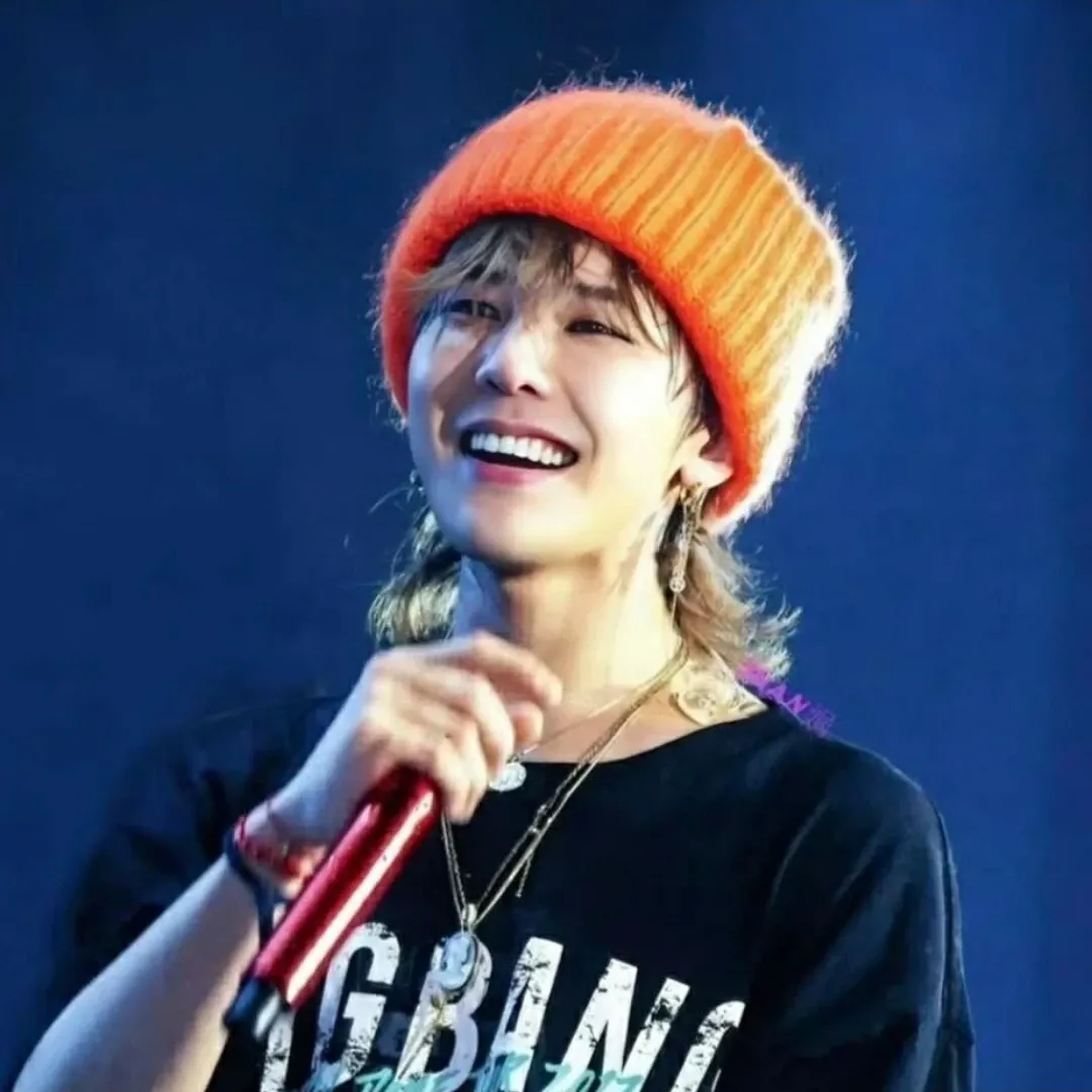 G-DRAGON (BIGBANG)的最新活動照片