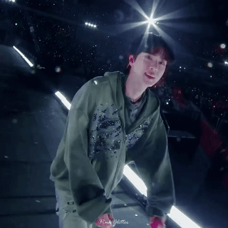 Behind-the-scenes cut of Jin (BTS)