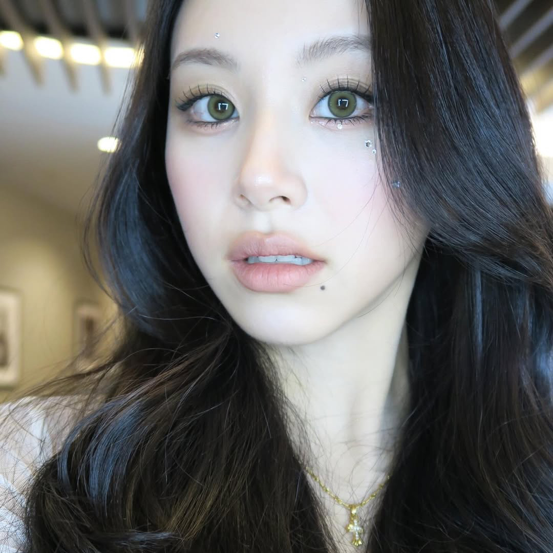 彩瑛 (TWICE)的最新照片