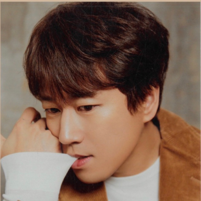 Recent activity shot of Jang Suwon (SECHSKIES)