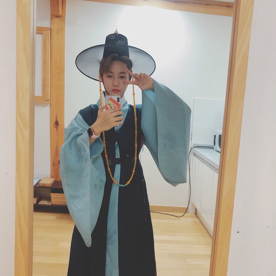 ロンジュン (NCT DREAM)の舞台裏ショット