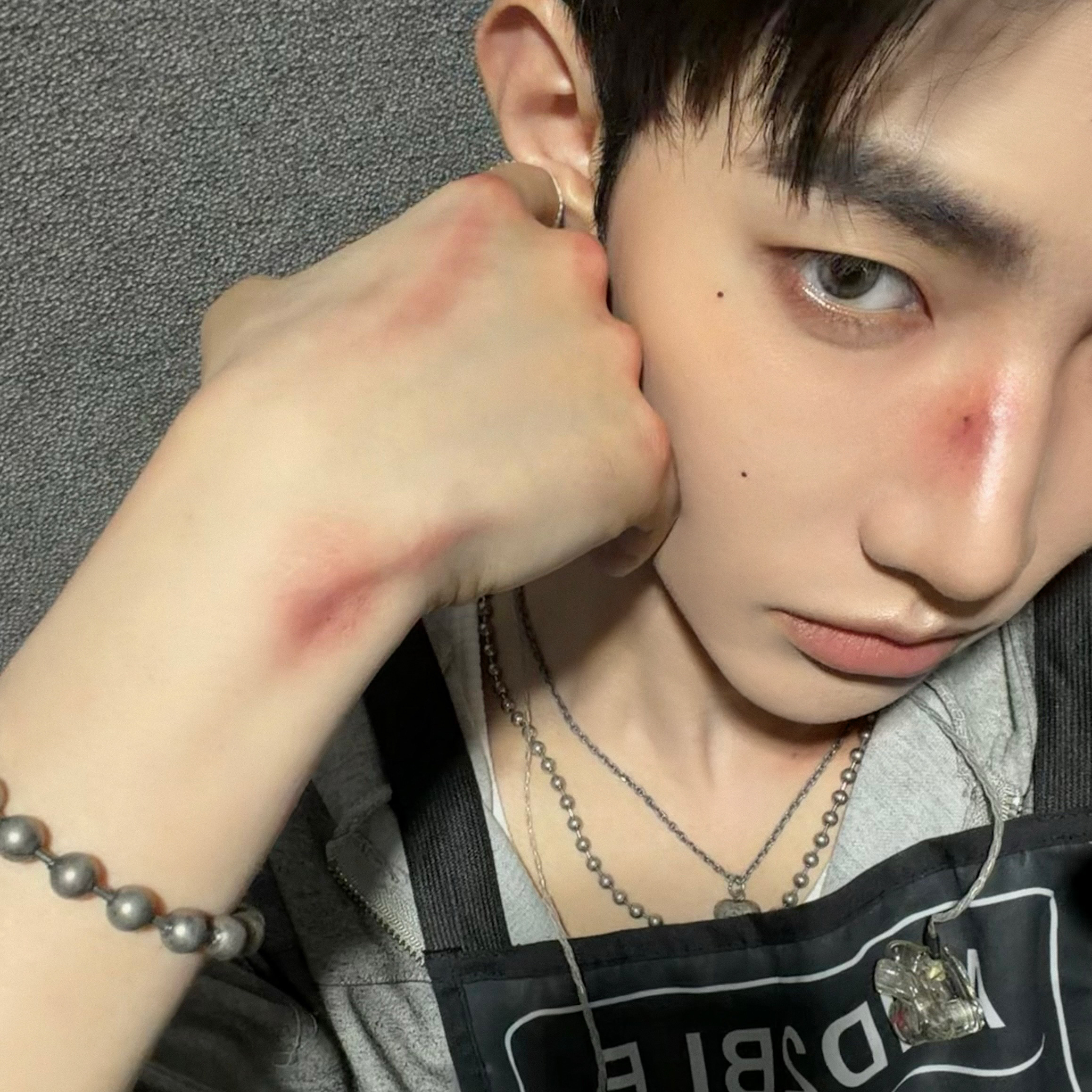 Behind-the-scenes cut of Zhang Hao (AND2BLE)