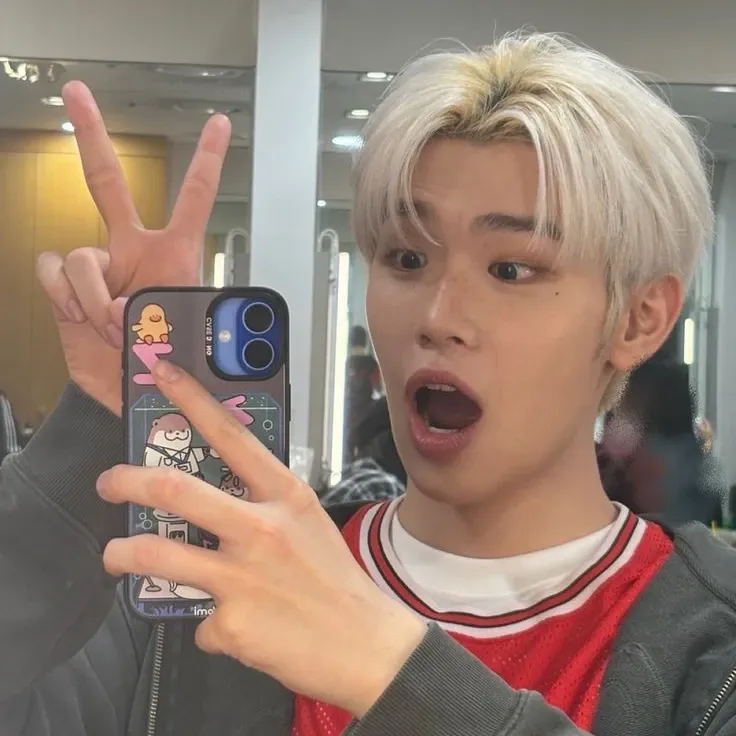 A moment captured by Kim Taerae (ZEROBASEONE)'s fan