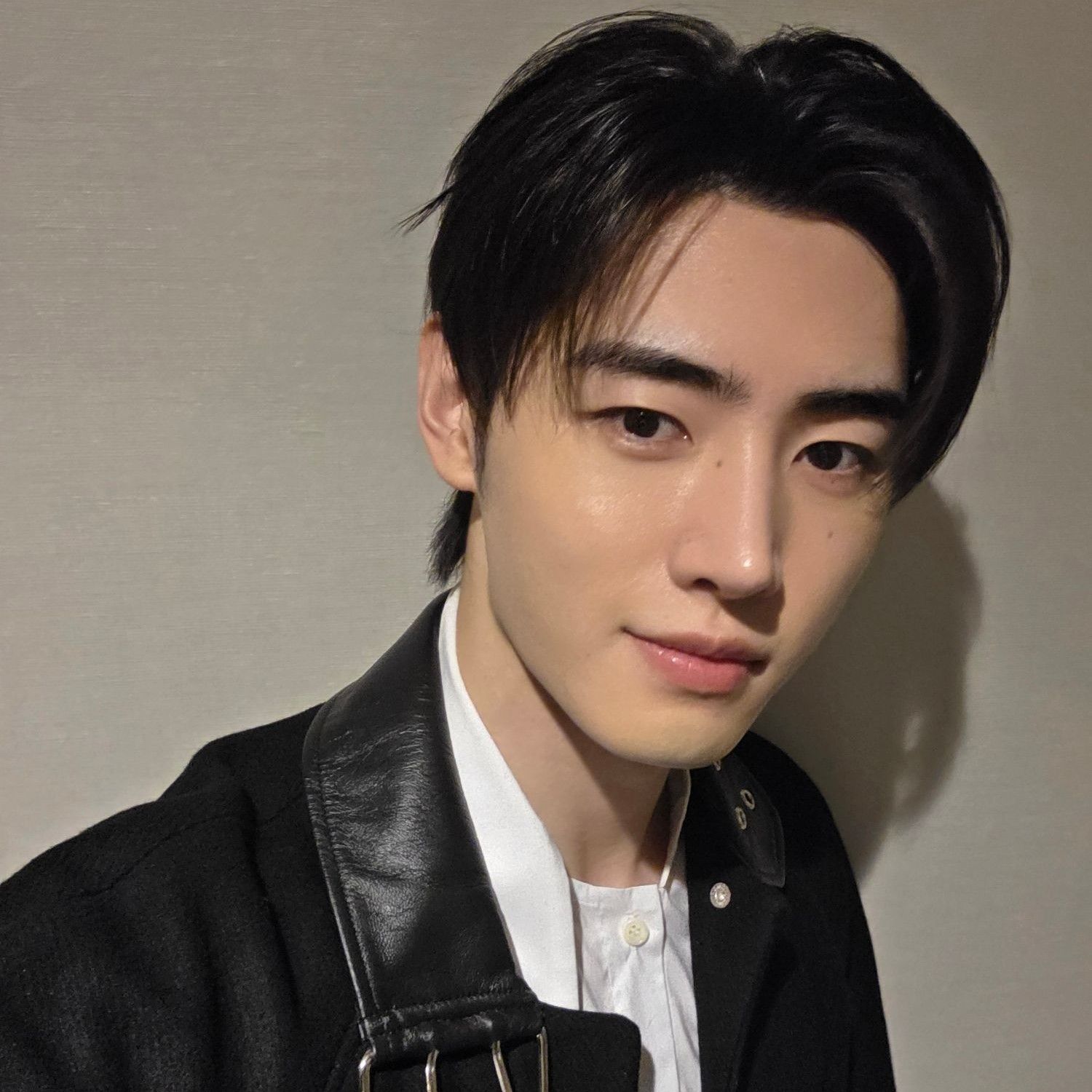 성훈 (ENHYPEN) 최근 활동샷