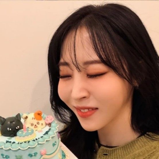 Behind-the-scenes cut of Moonbyul (MAMAMOO)