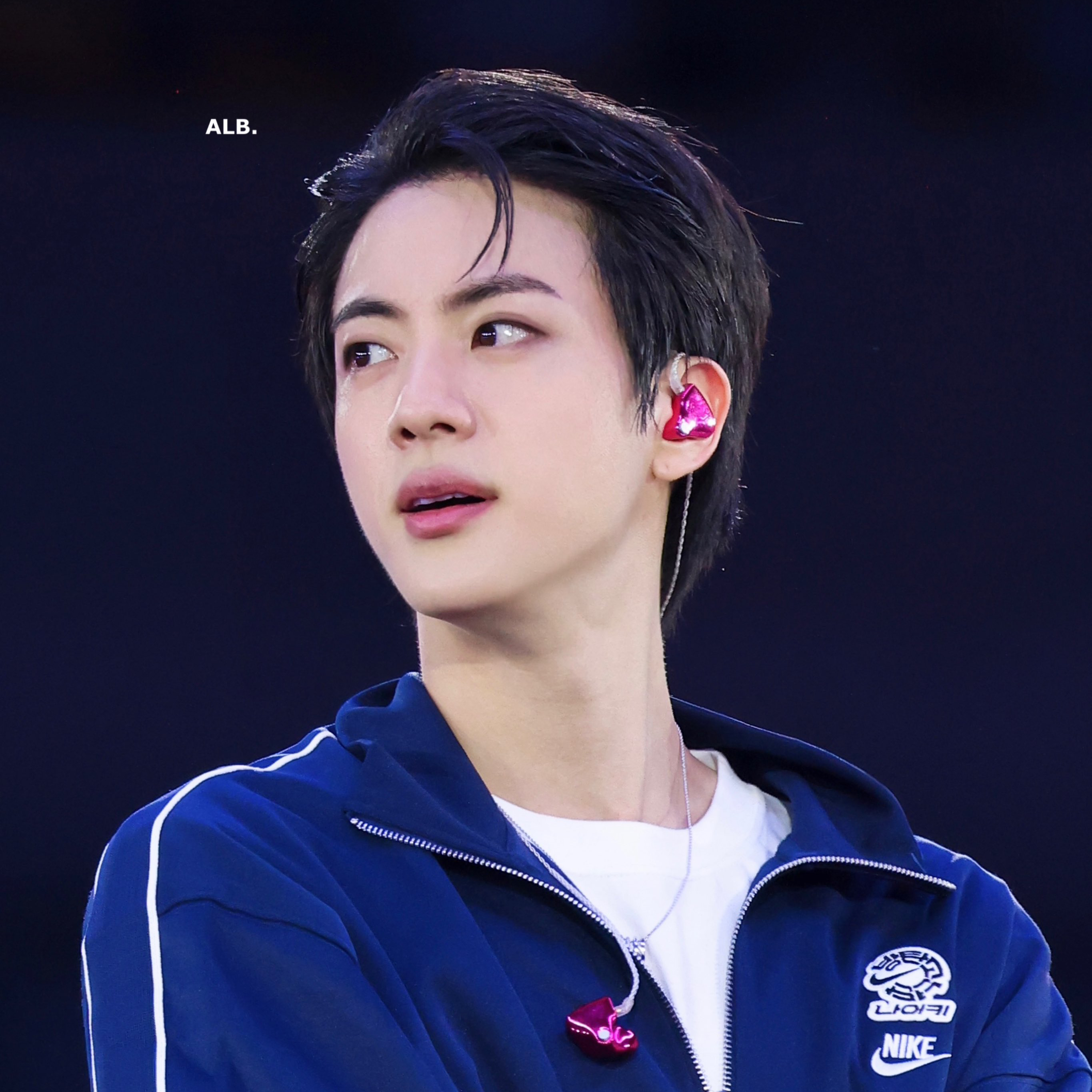 진 (방탄소년단)의 최신 사진