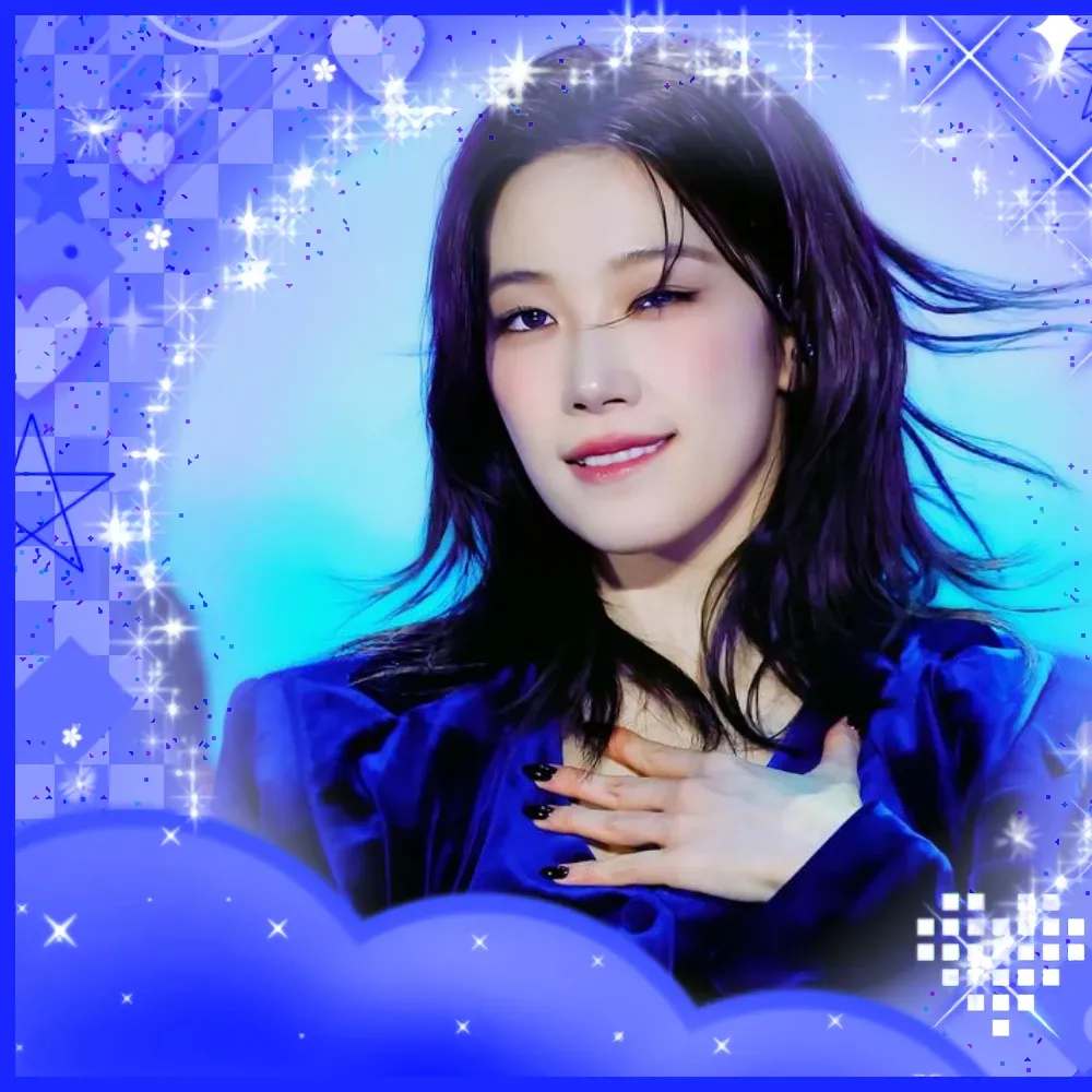 Latest photo of LE SSERAFIM