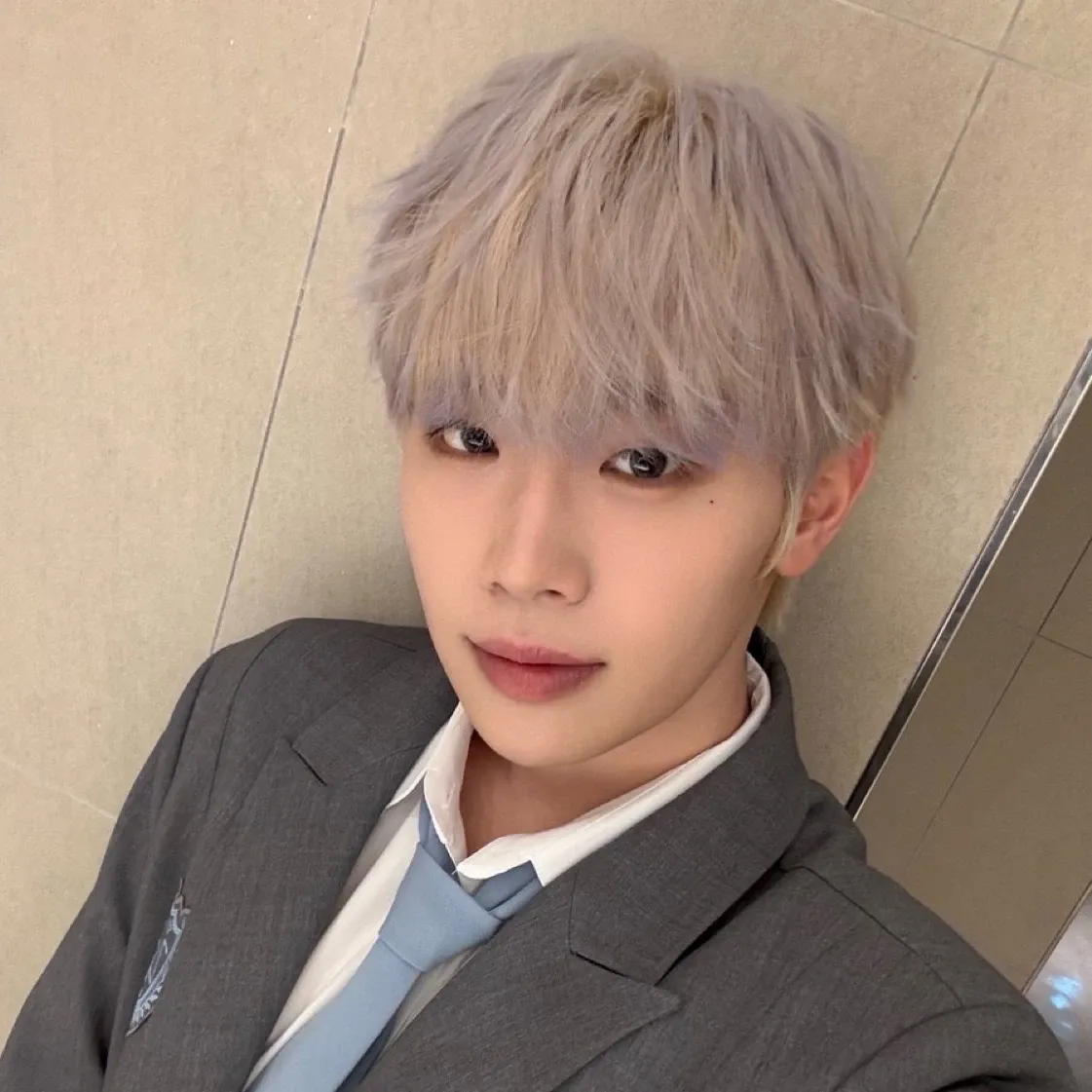 Recent activity shot of Kim Taerae (ZEROBASEONE)