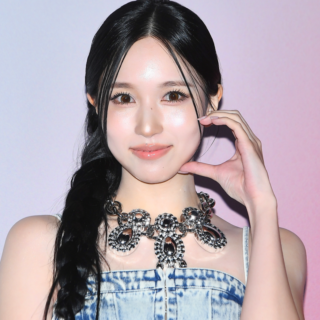 Latest photo of Mina (TWICE)