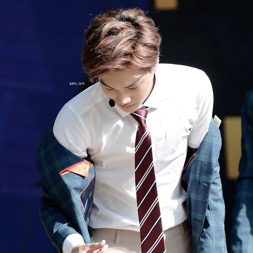 Kai (EXO)粉絲拍下的瞬間