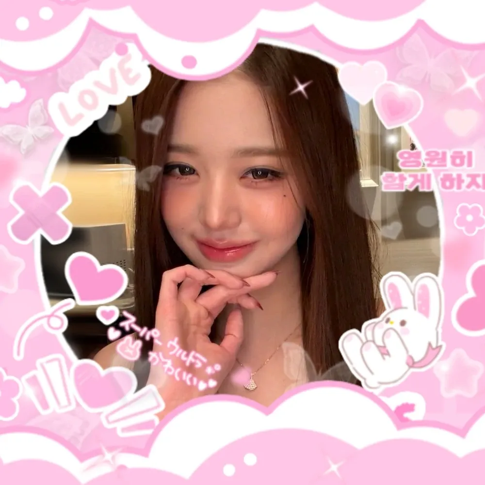 A moment captured by Jang Wonyoung (IVE)'s fan