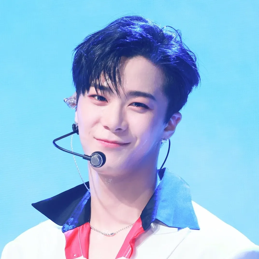 Behind-the-scenes cut of Moonbin (ASTRO)
