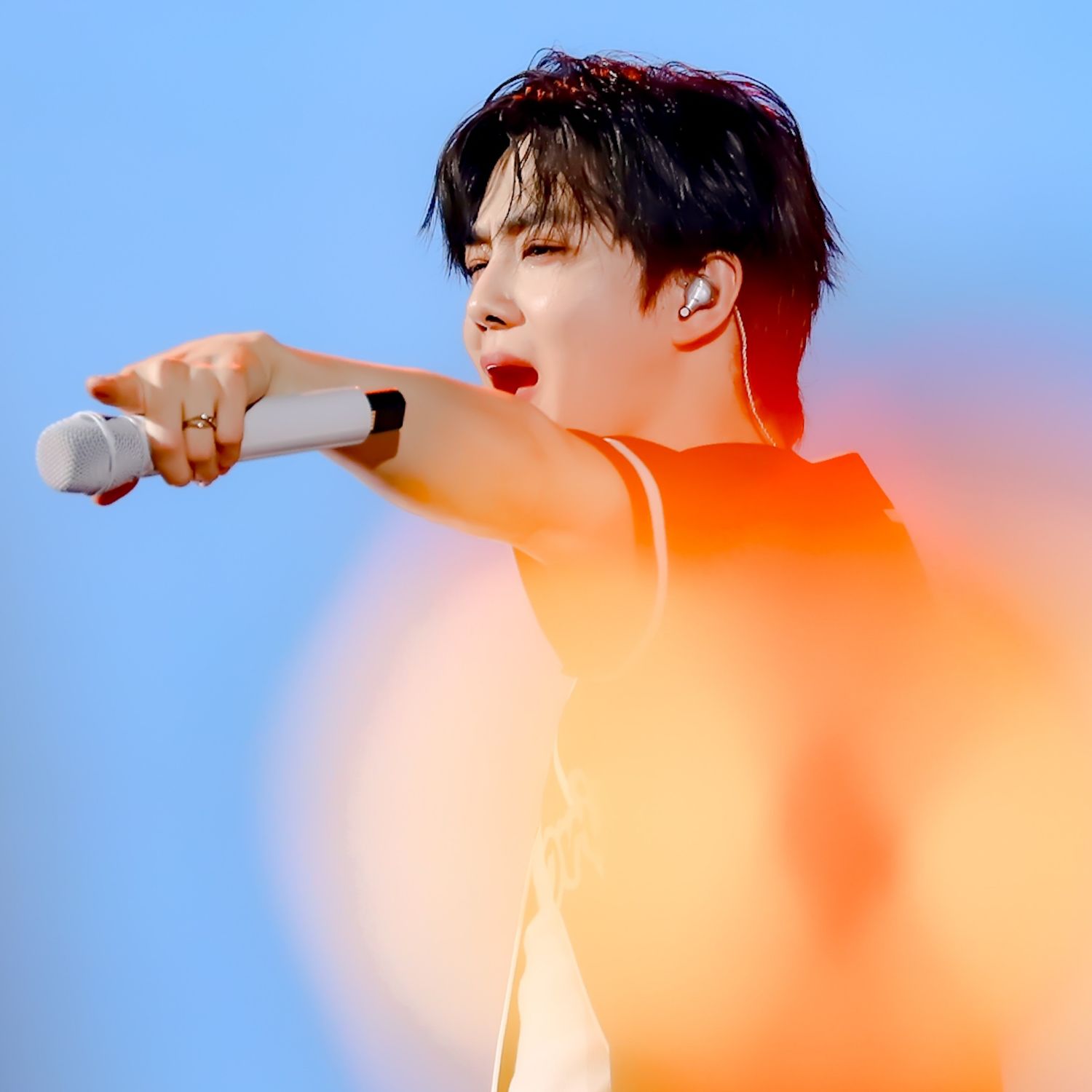 Suho (EXO)粉丝拍下的瞬间