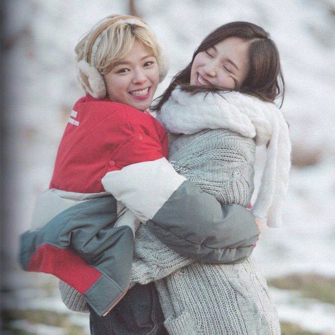 Latest photo of TWICE