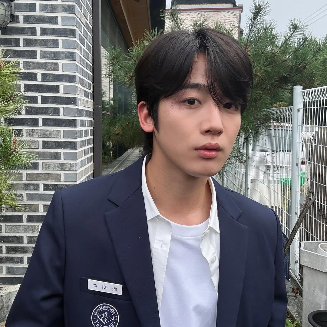 Behind-the-scenes cut of Kim Yohan (WEi)