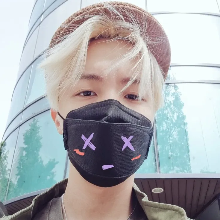제이홉 (방탄소년단)의 최신 사진