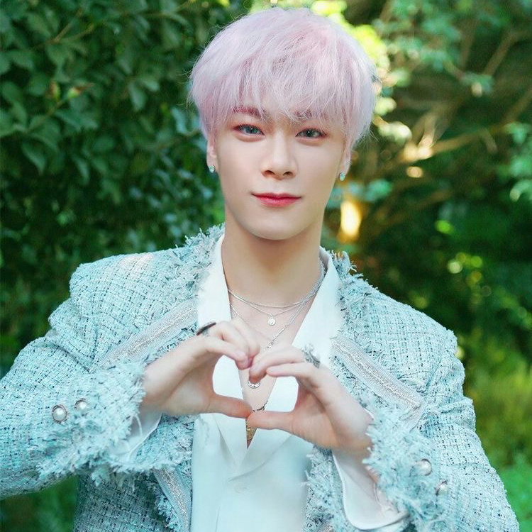Behind-the-scenes cut of Moonbin (ASTRO)