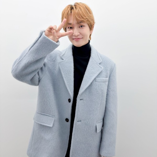 今天在最愛偶像中閃耀的溫流 (SHINee)代表照片