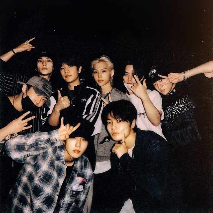 Stray Kids의 비하인드 컷