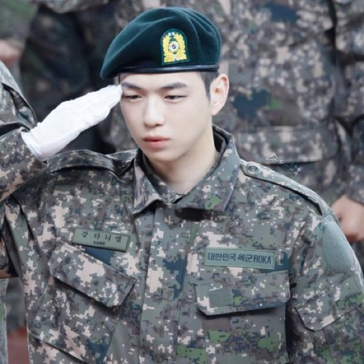 姜丹尼爾的最新照片