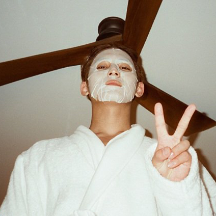 A moment captured by Mingyu (SEVENTEEN)'s fan