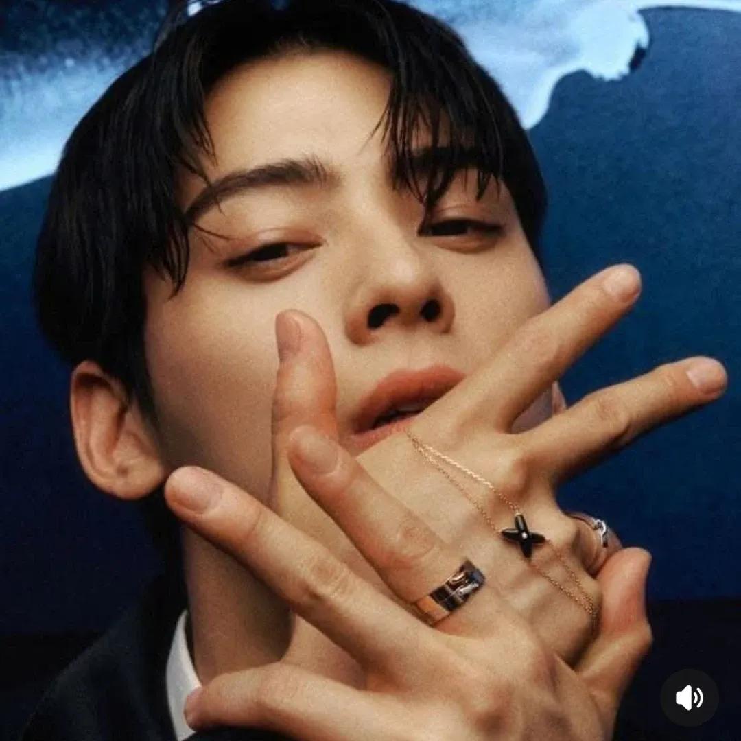 Latest photo of Eunwoo (ASTRO)
