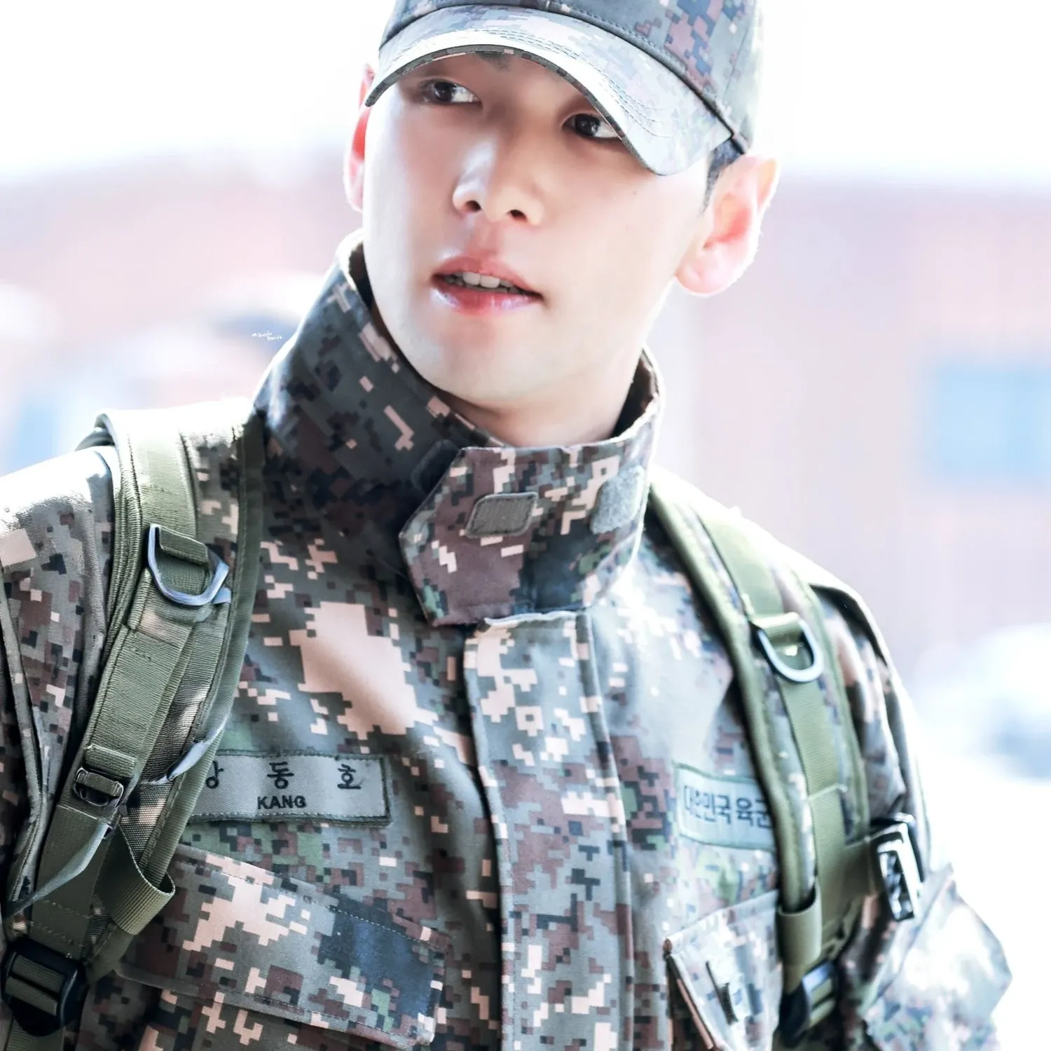 Foto aktivitas terbaru Baekho