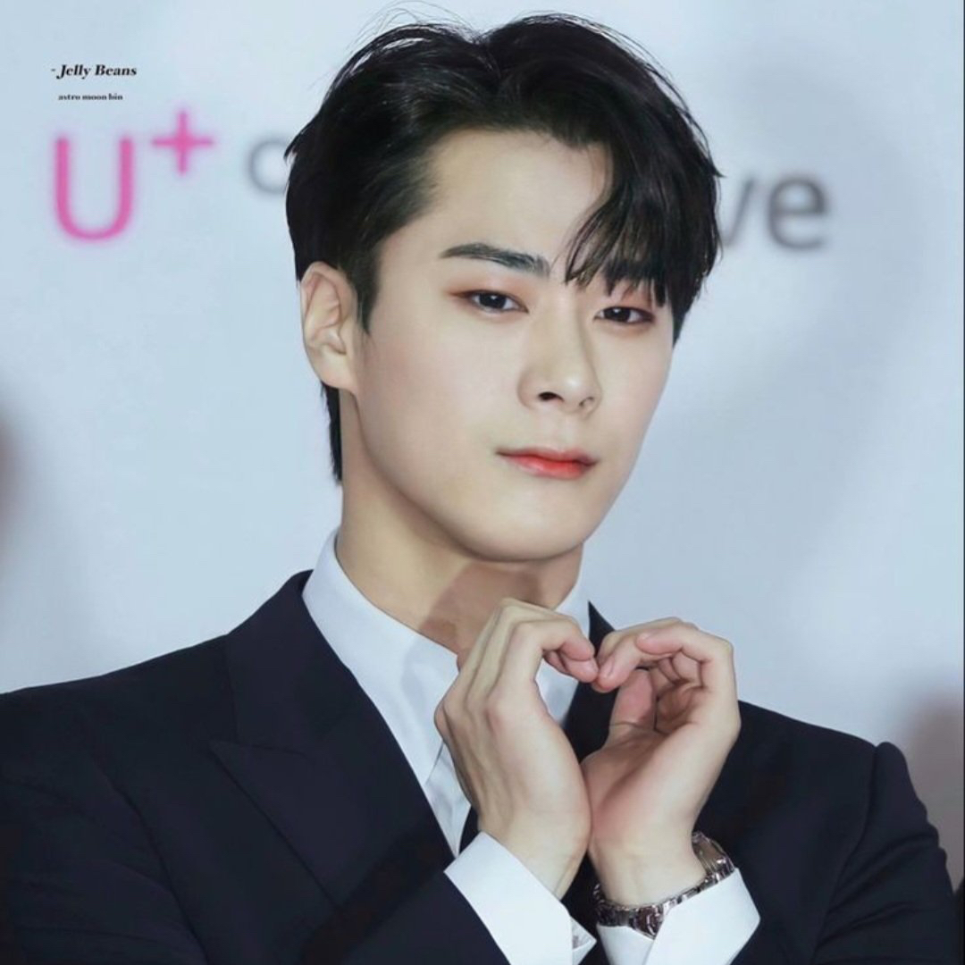 Latest photo of Moonbin (ASTRO)