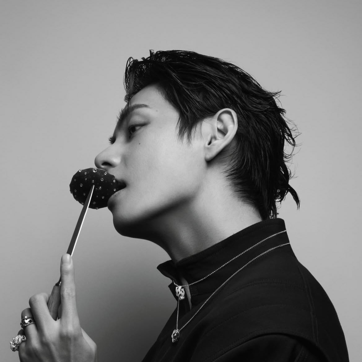 뷔 (방탄소년단) 최근 활동샷