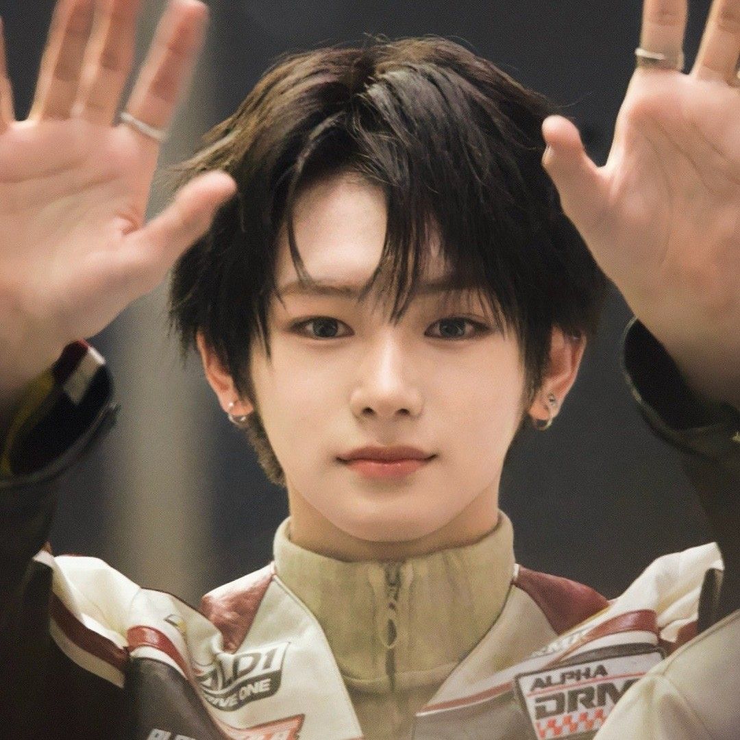 Latest photo of Zhou Anxin (ALPHA DRIVE ONE)