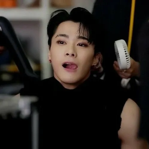 Behind-the-scenes cut of Moonbin (ASTRO)