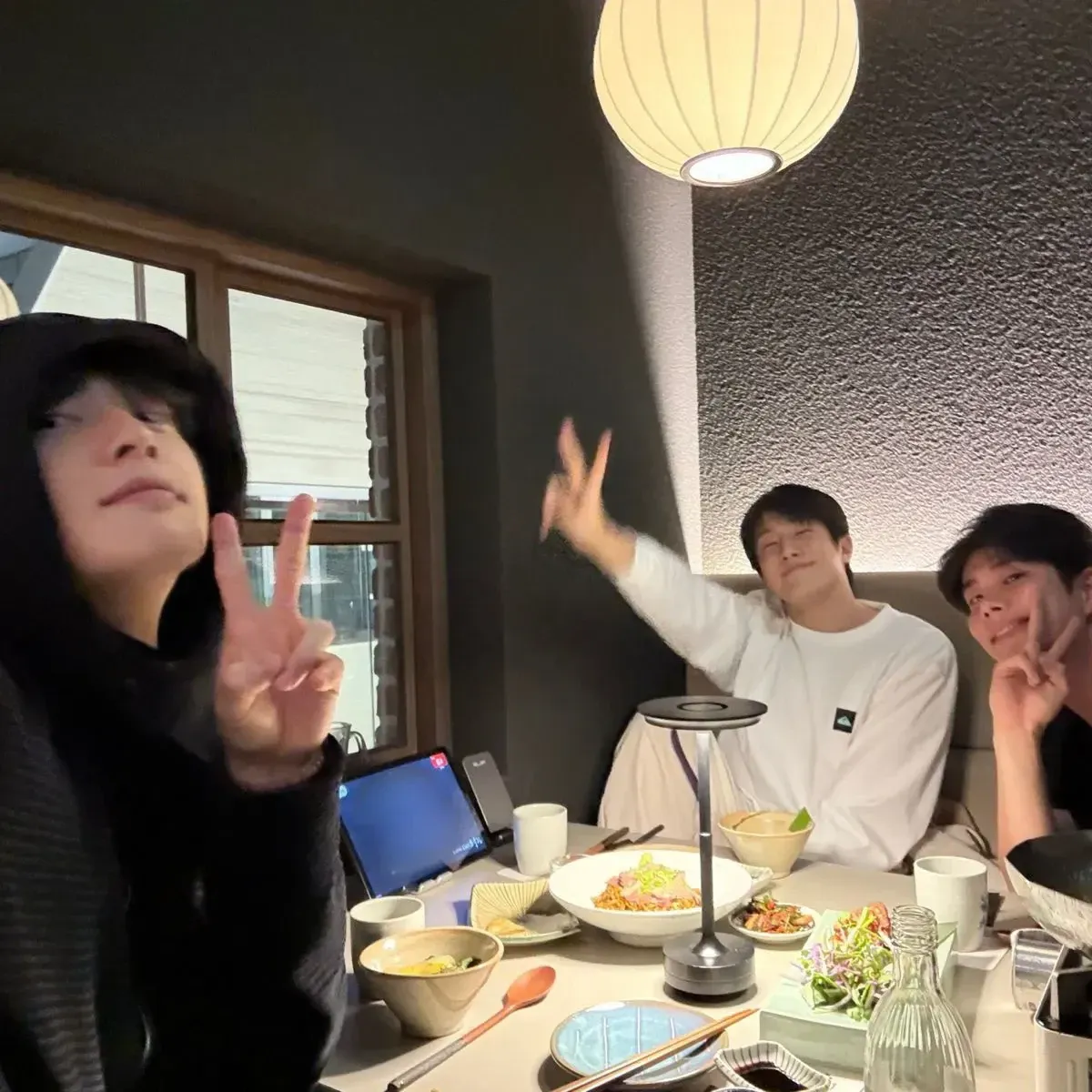 Foto aktivitas terbaru ASTRO