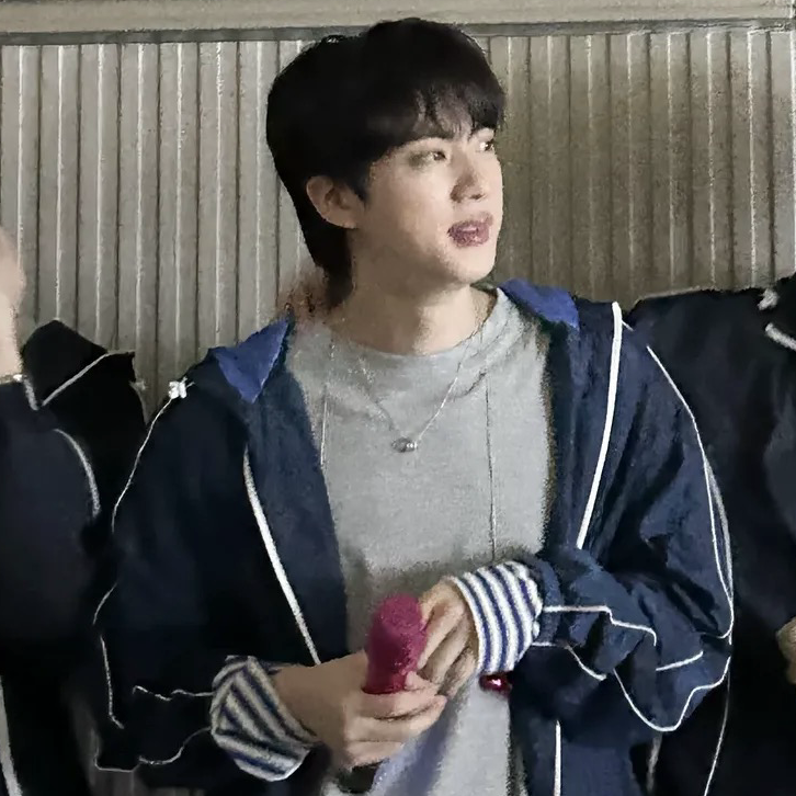Foto terbaru Jin (BTS)