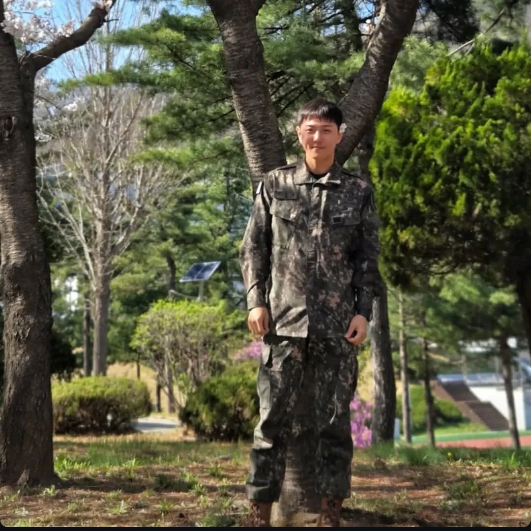 A moment captured by DK (iKON)'s fan