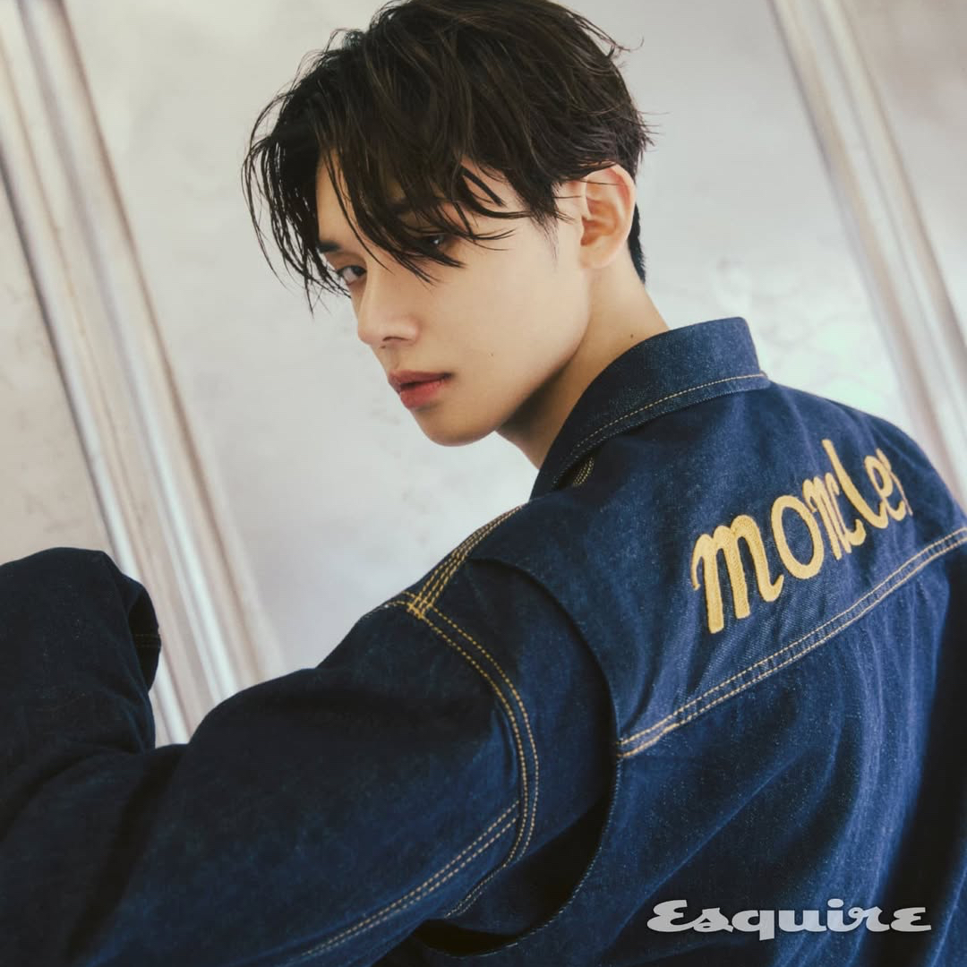 Foto aktivitas terbaru Yeonjun (TOMORROW X TOGETHER)