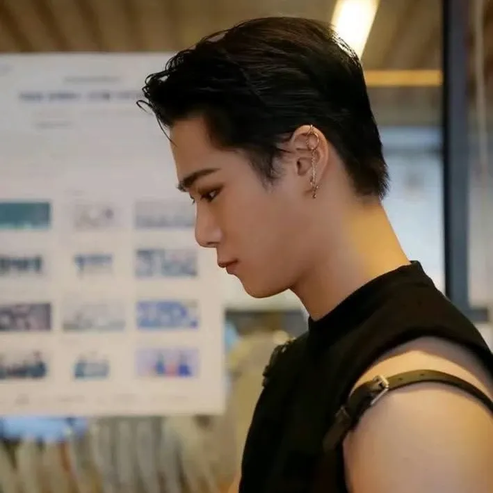 Latest photo of Moonbin (ASTRO)