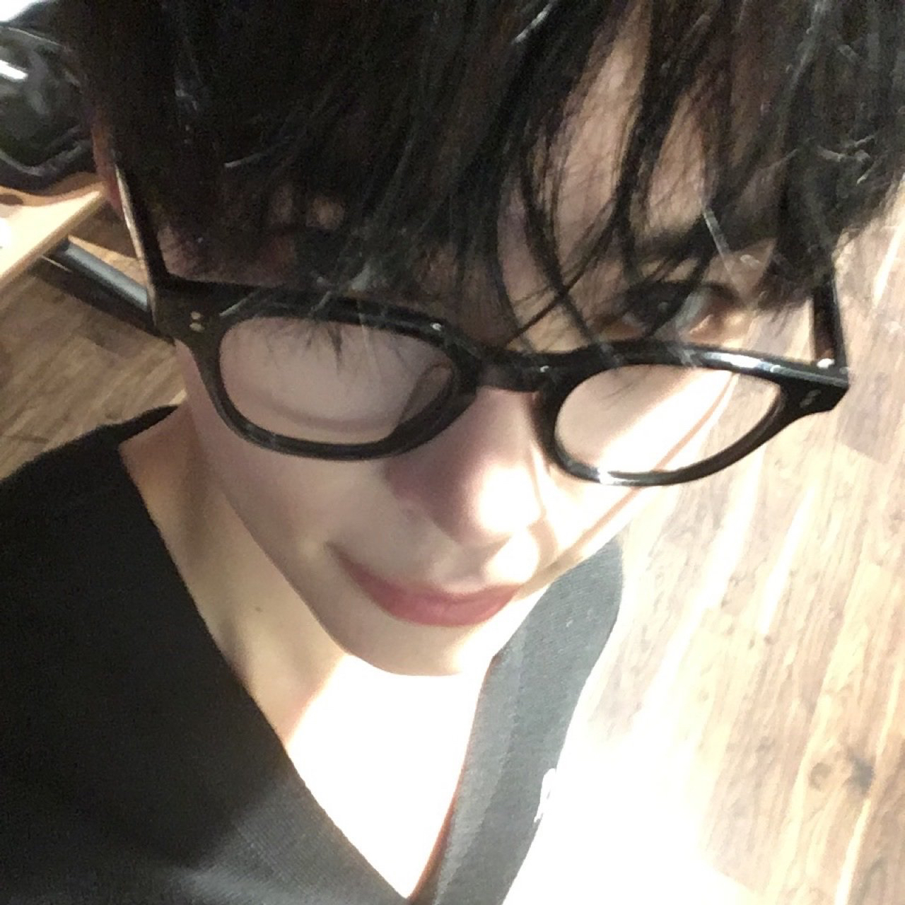 Recent activity shot of Sung Hanbin (ZEROBASEONE)