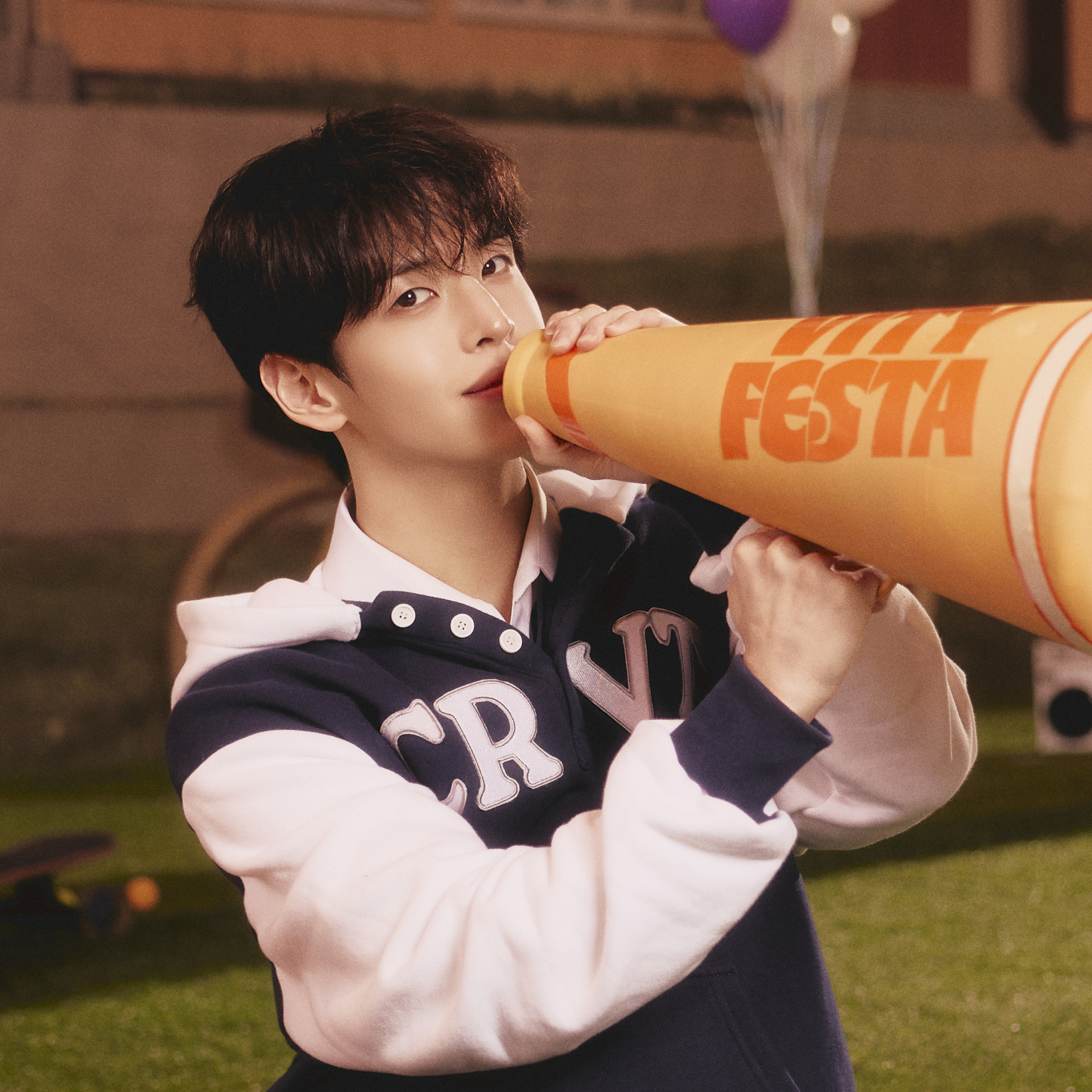 Recent activity shot of Allen (CRAVITY)