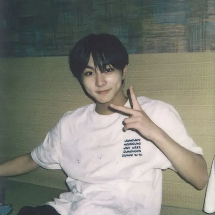 Recent activity shot of Jungwon (ENHYPEN)