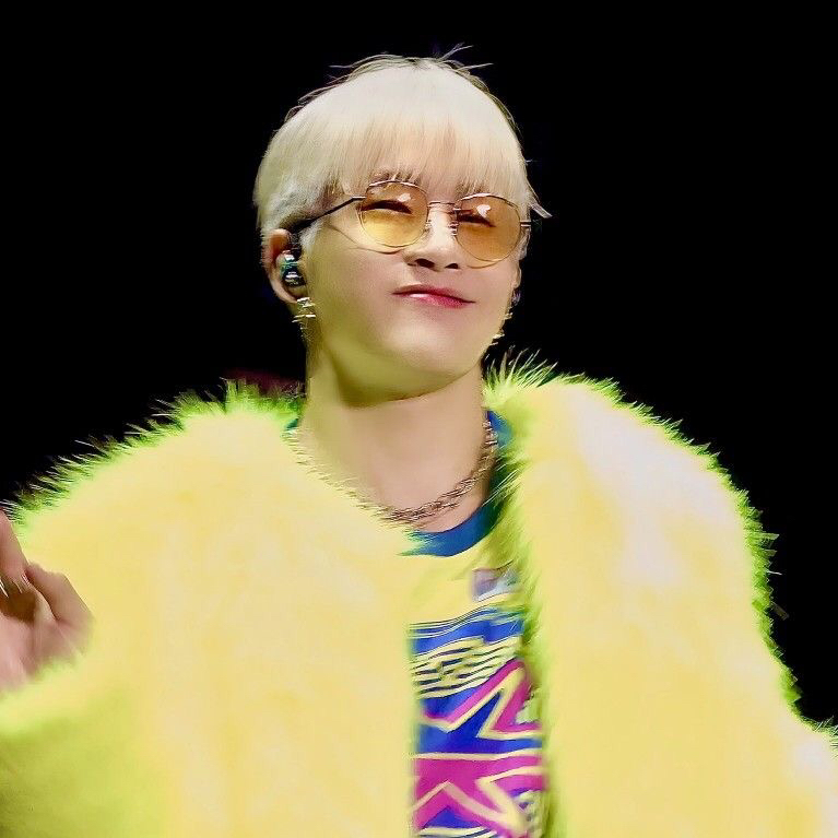 A moment captured by Jinjin (ASTRO)'s fan