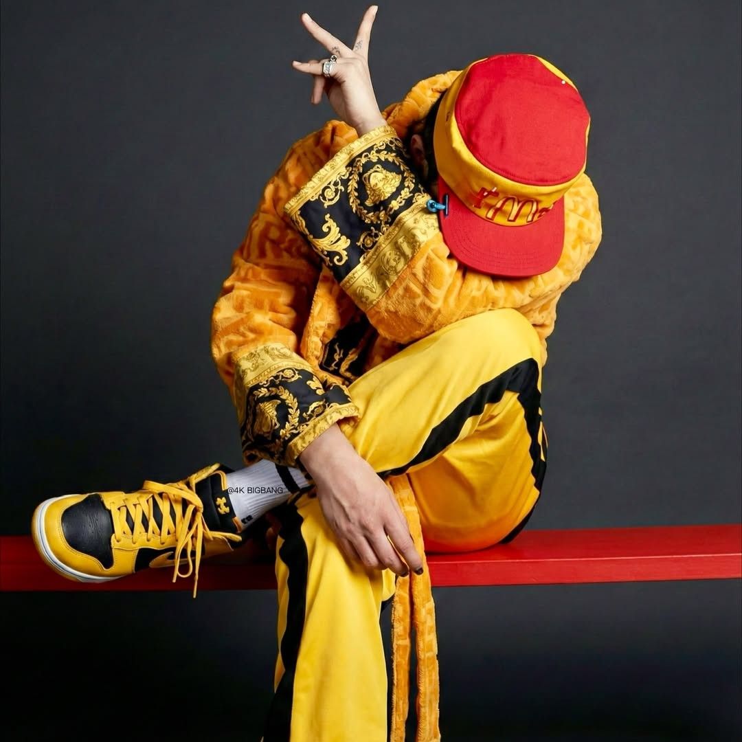 Recent activity shot of G-DRAGON (BIGBANG)