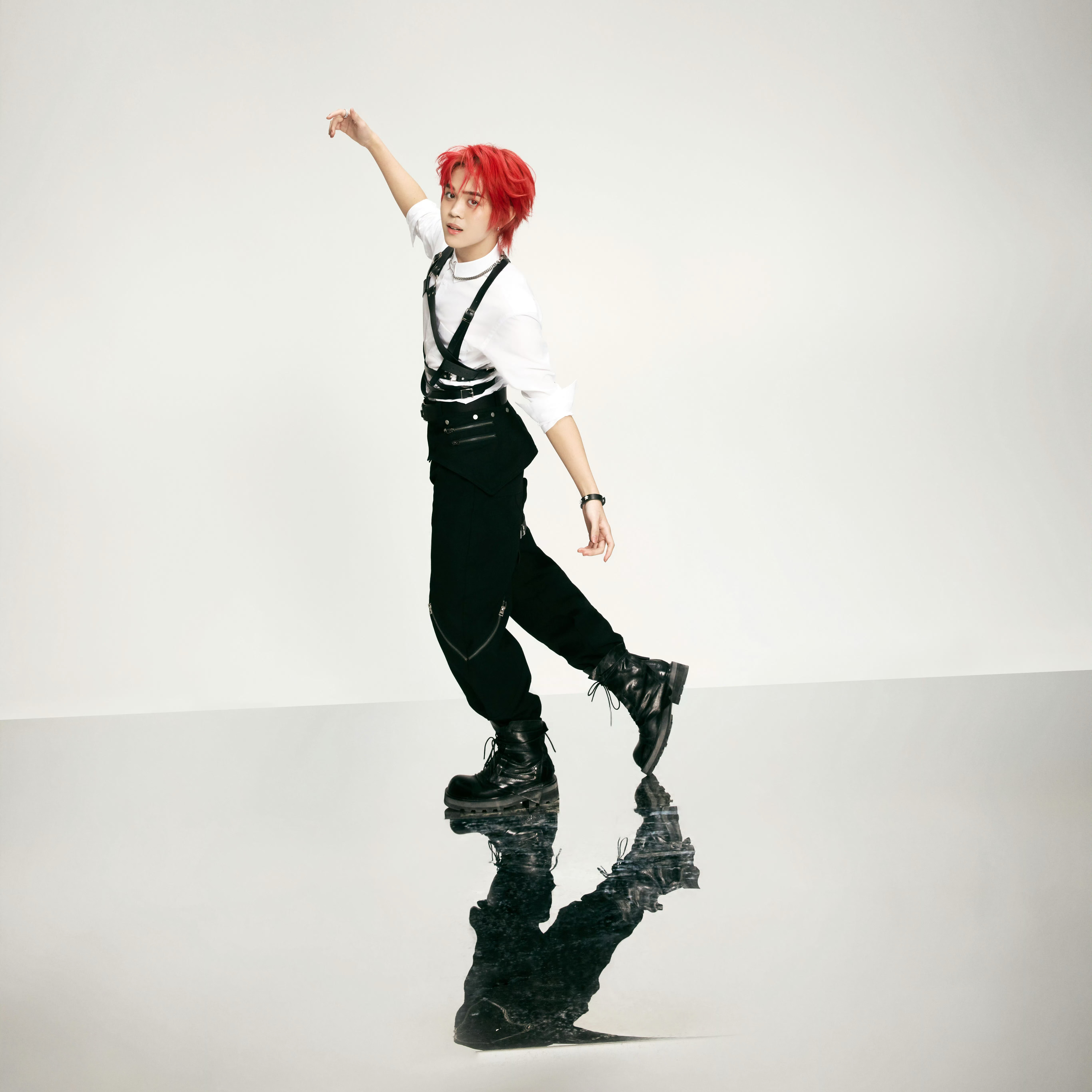 Behind-the-scenes cut of THI-O (NexT1DE)