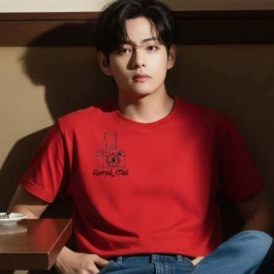 Recent activity shot of V (BTS)