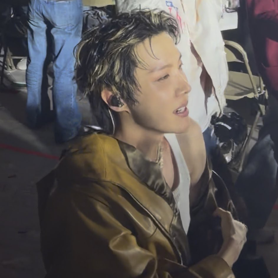 J-hope (防彈少年團)的最新活動照片