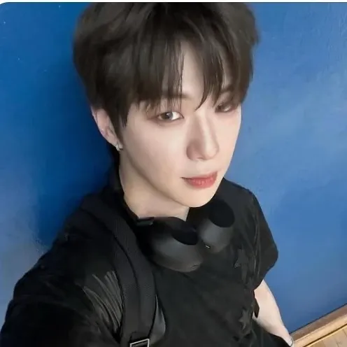 강다니엘의 비하인드 컷