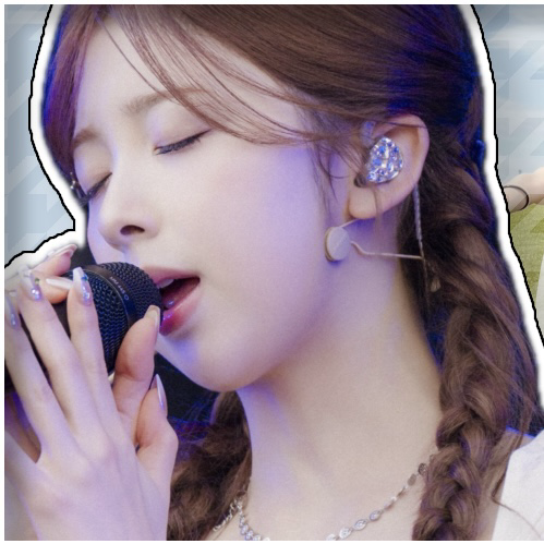 A moment captured by Miihi (NiziU)'s fan