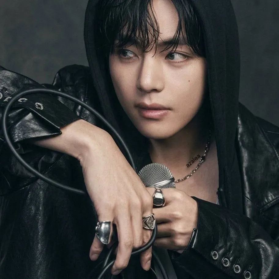 Momen yang diabadikan oleh penggemar V (BTS)