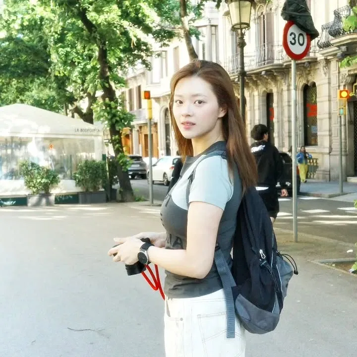 Behind-the-scenes cut of Jeongyeon (TWICE)