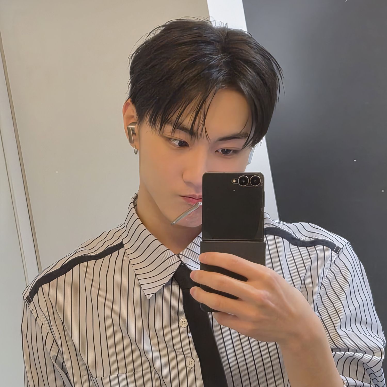 Behind-the-scenes cut of Jungwon (ENHYPEN)