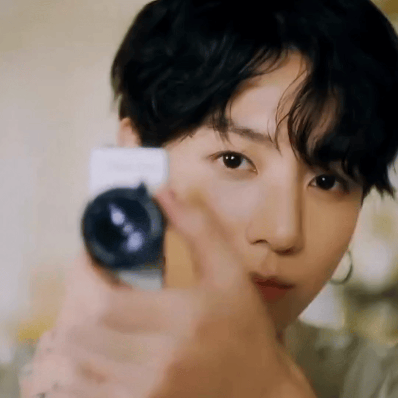 A moment captured by Jungkook (BTS)'s fan